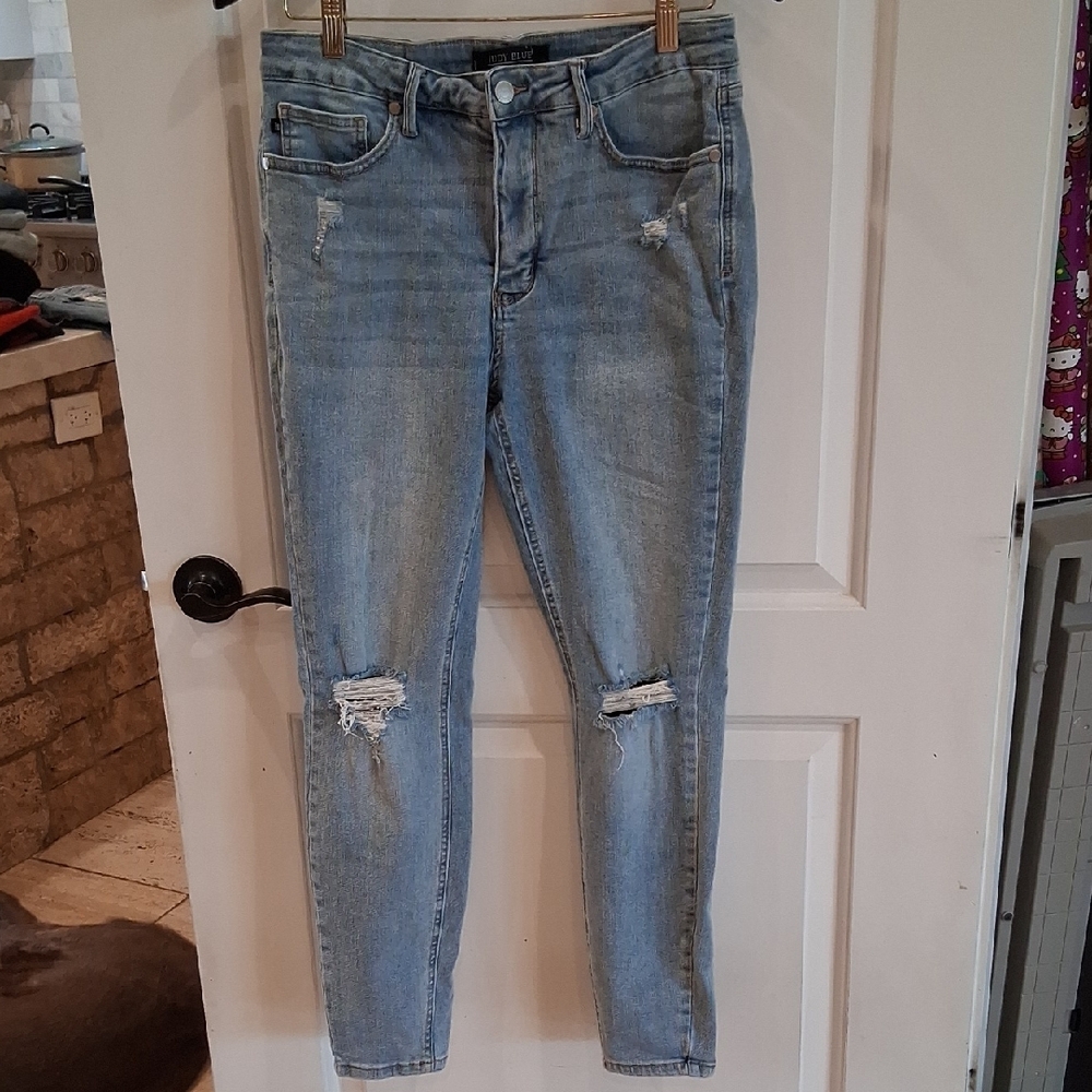 Judy Blue Light Blue Ditressed Wash Skinny Jeans Size 11/30